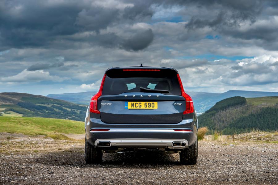  Volvo XC90 B5 Inscription 2019 года  (UK) (фото 36 из 40)
